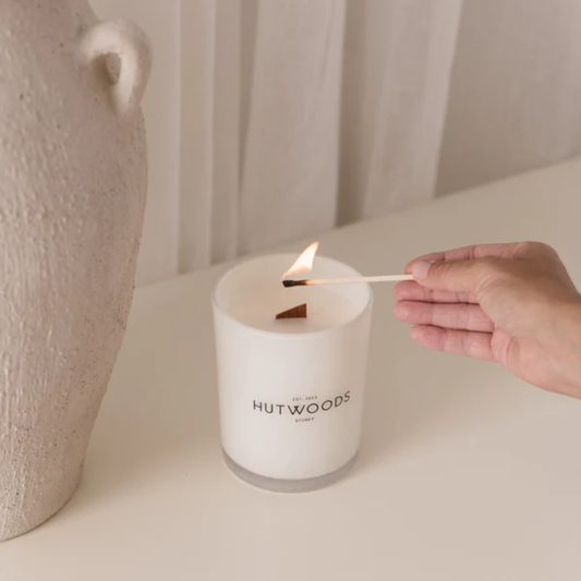 Hutwoods Wild Jasmine & Sandalwood Large Candle 500g & Reed Diffuser 200mL Bundle