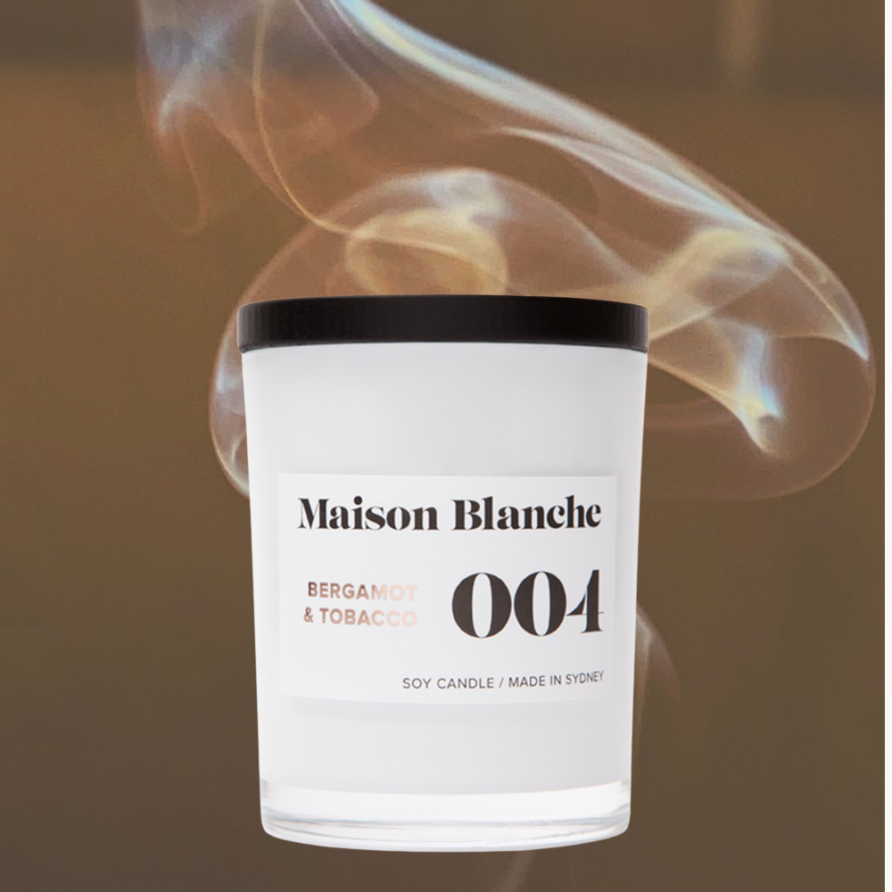 Maison Blanche 004 Bergamot & Tobacco Medium Candle 200g – official Maison Blanche product image 3