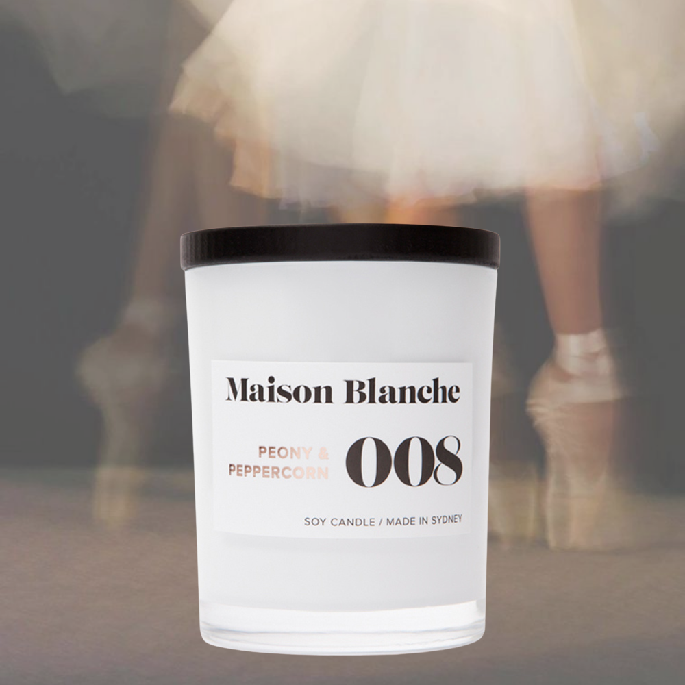 Maison Blanche 008 Peony & Peppercorn Medium Candle 200g – official Maison Blanche product image 3