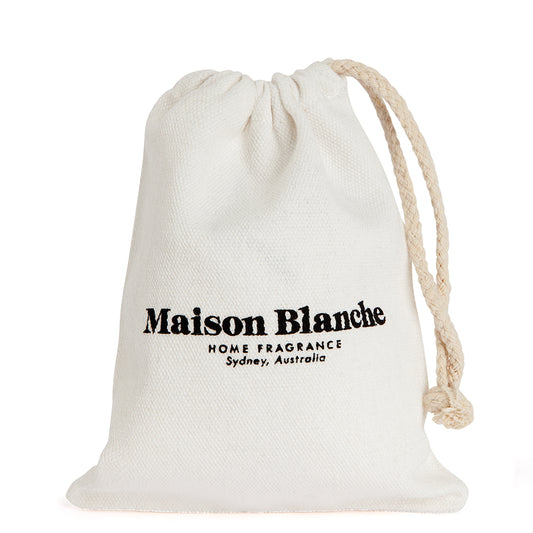 Maison Blanche 013 Espresso & Almond Medium Candle 200g – official Maison Blanche product image 2