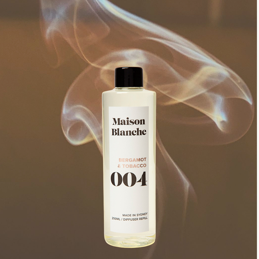Maison Blanche 004 Bergamot & Tobacco Diffuser Refill 250mL – official Maison Blanche product image 3