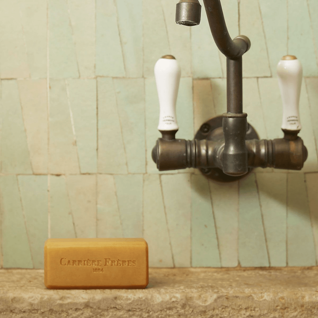 Body Soap - Carriere Freres - Carrière Frères Solid Body Soap Silvae 200g - The Gift Company