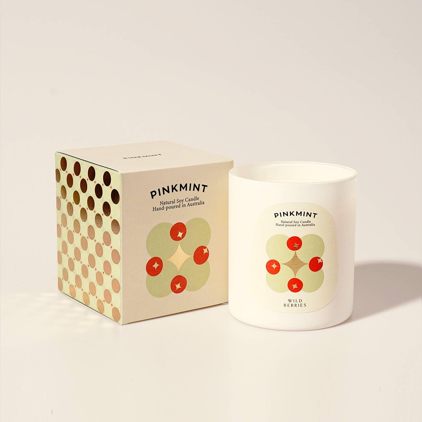 Candle - Pinkmint Candle - Pinkmint Candle Wild Berries Double Wick Soy Candle 470g - The Gift Company