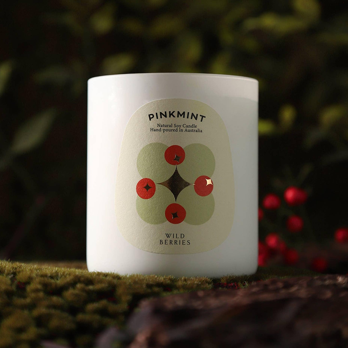 Candle - Pinkmint Candle - Pinkmint Candle Wild Berries Double Wick Soy Candle 470g - The Gift Company