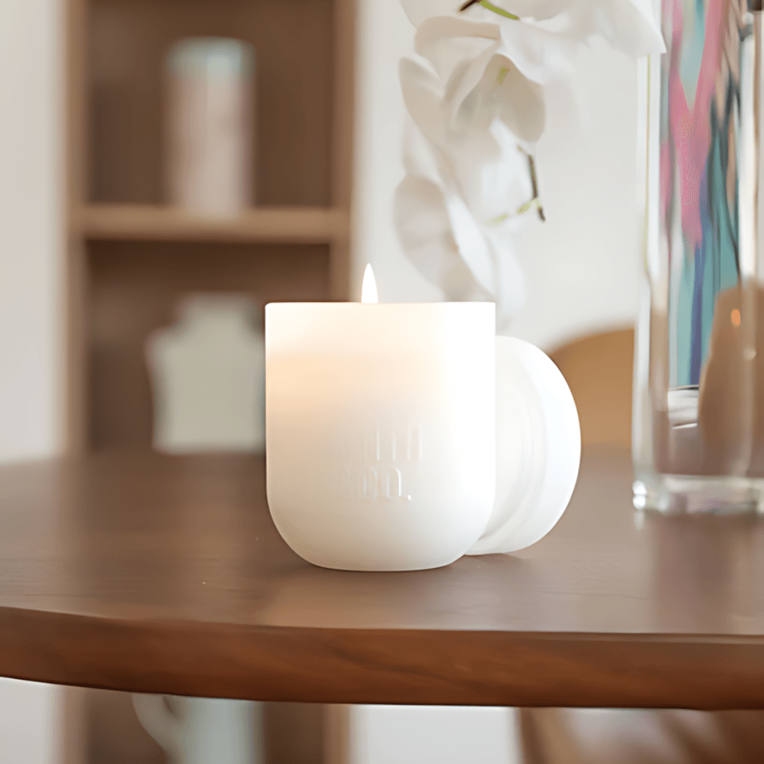 Candle - The Aromatherapy Co. - The Aromatherapy Co. Smith & Co. Soy Wax Candle Tonka & White Musk 250g - The Gift Company
