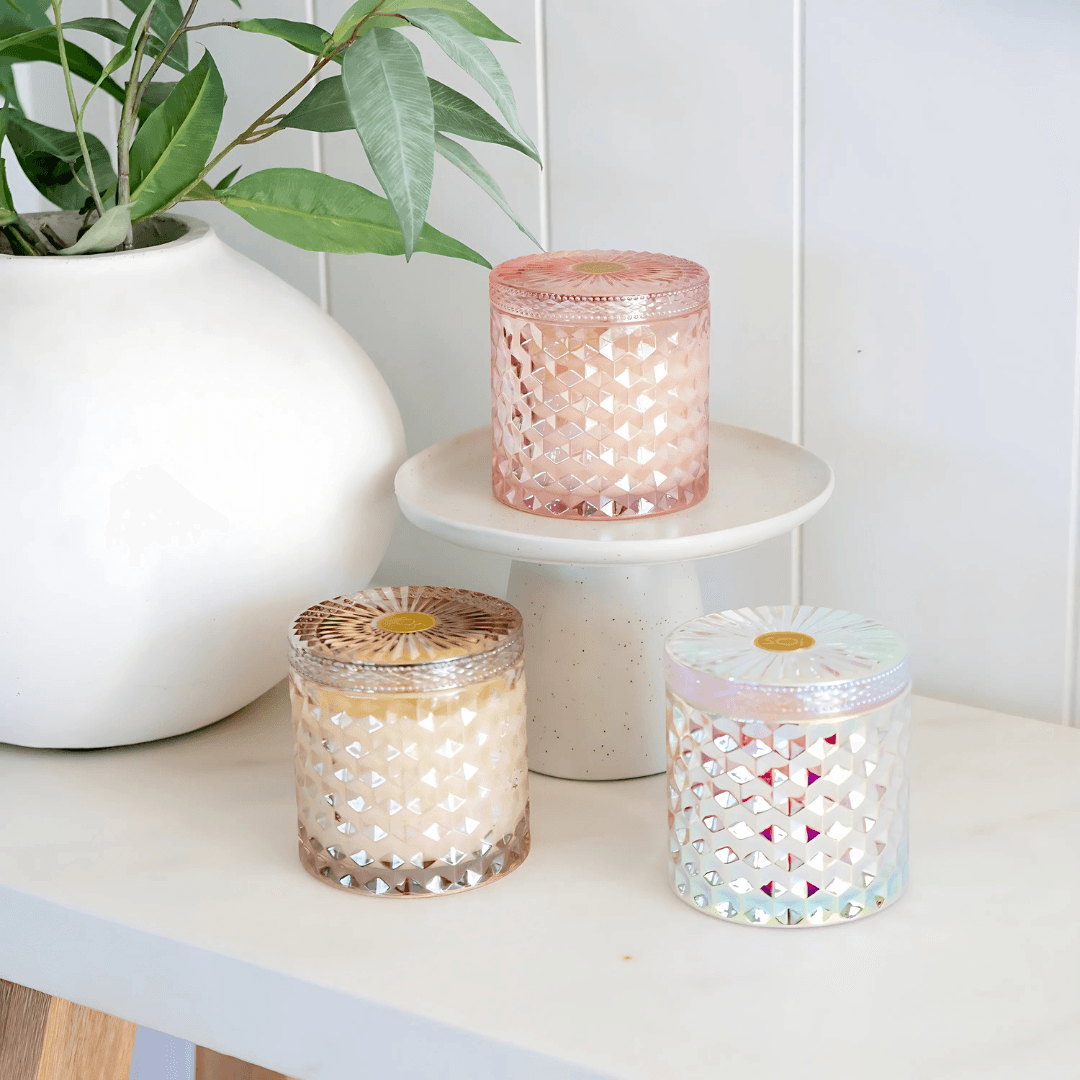 Candle - The SOi Co - The SOi Co Champagne Lily Shimmer Candle 425g - The Gift Company