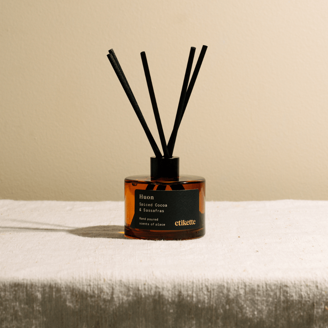 Diffuser - Etikette - Etikette Spiced Cocoa & Sassafras Reed Diffuser 200mL - The Gift Company