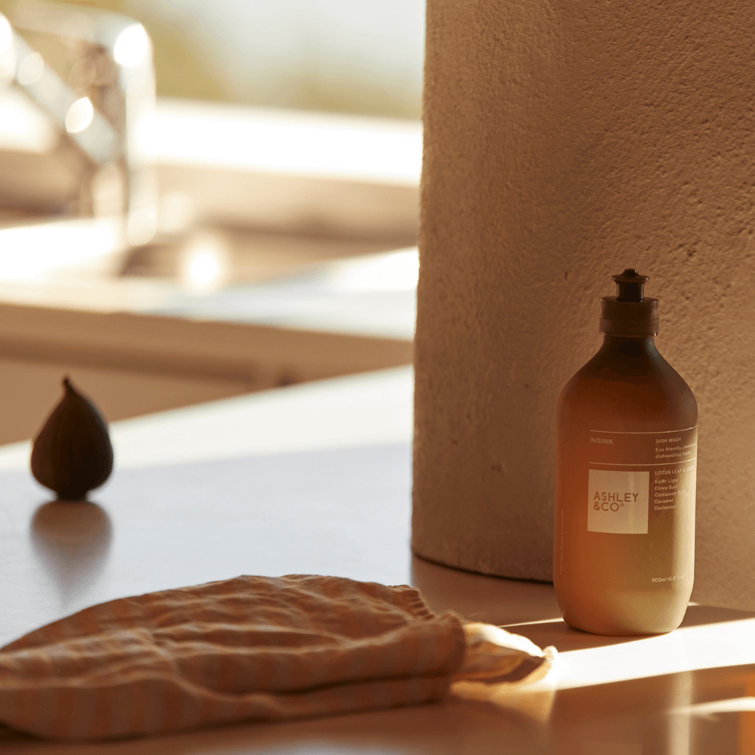 Dishwashing Liquid - Ashley & Co - Ashley & Co Insink Dish Wash Lotus Leaf & Lustre 500ml - The Gift Company