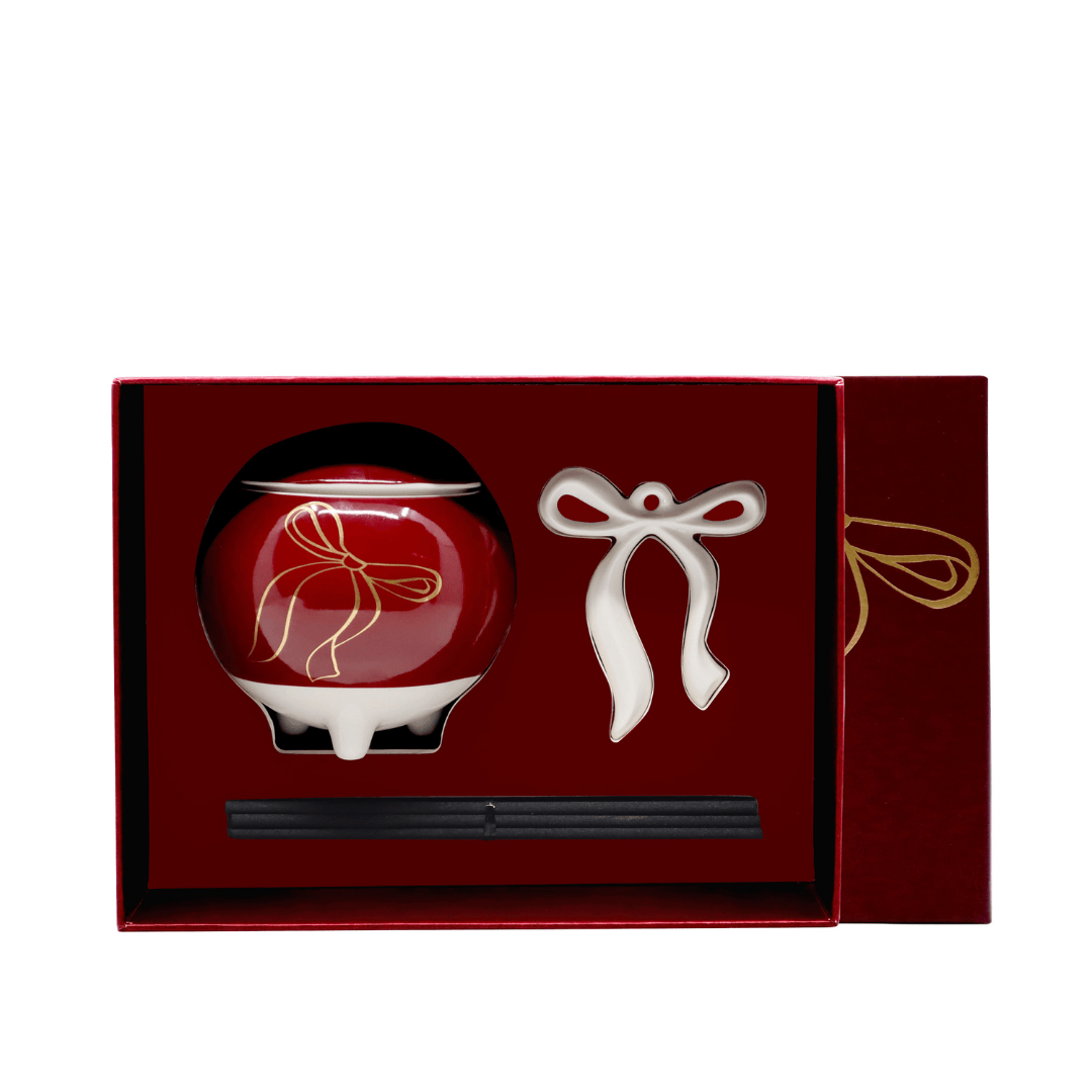 Gift Set - Moss St Ceramics - MOSS ST Fig & Pear Mini Ceramic Diffuser 100ml & Decoration Gift Set - The Gift Company