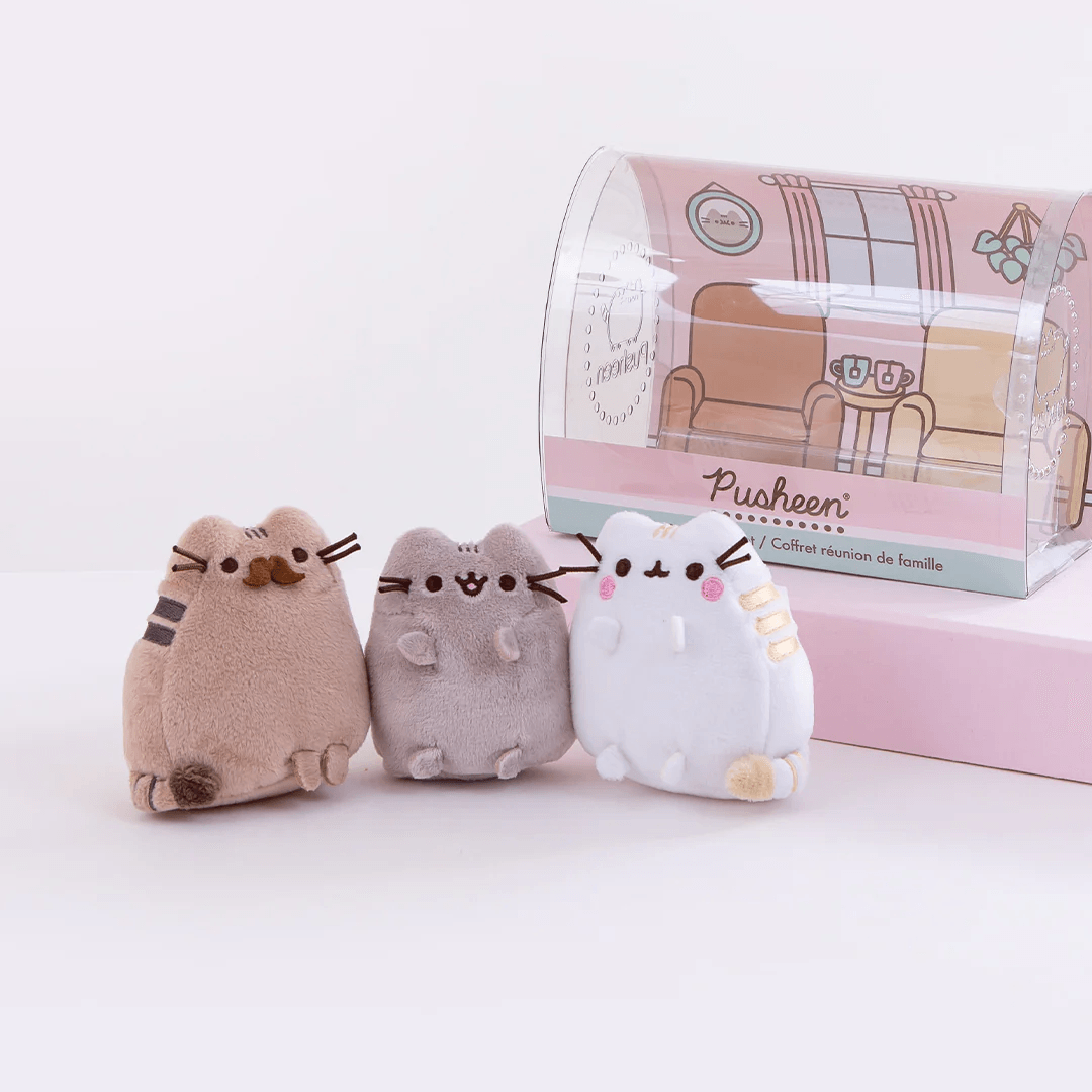 Plush Collector Set - Pusheen - Pusheen Family Gathering Plush Collector Set - The Gift Company