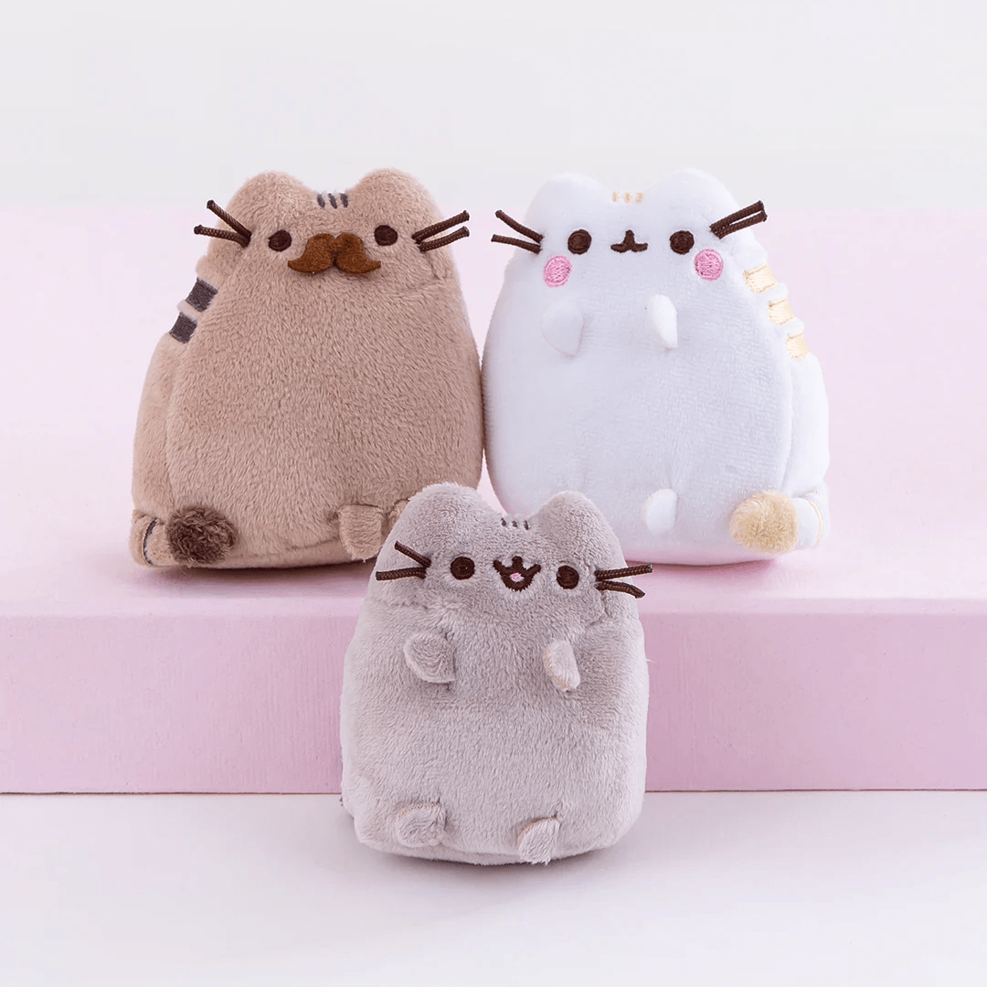 Plush Collector Set - Pusheen - Pusheen Family Gathering Plush Collector Set - The Gift Company