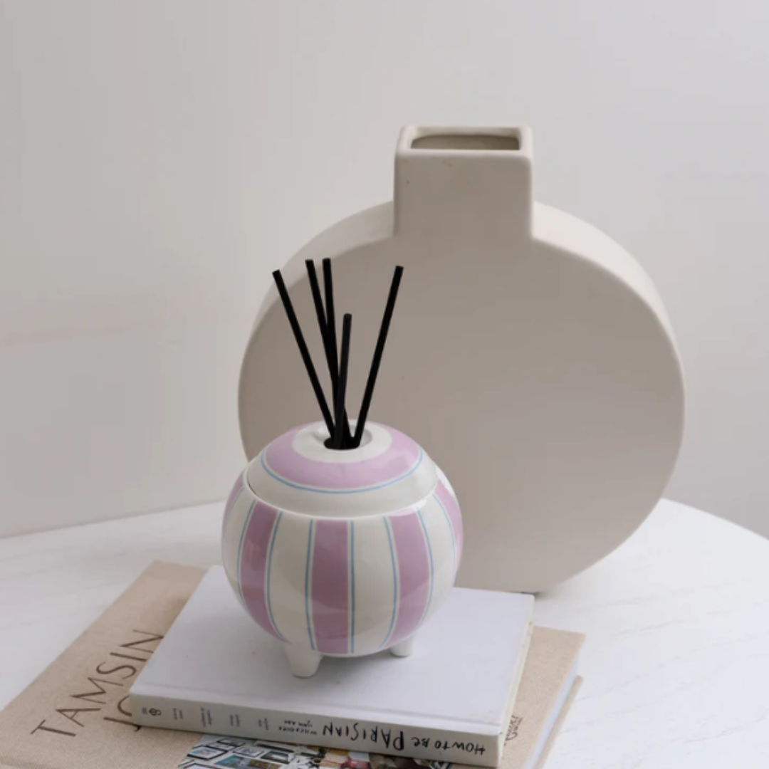 Reed Diffuser - Moss St Ceramics - Moss St. Forest Berries & Vanilla Bean Ceramic Diffuser 350ml - The Gift Company