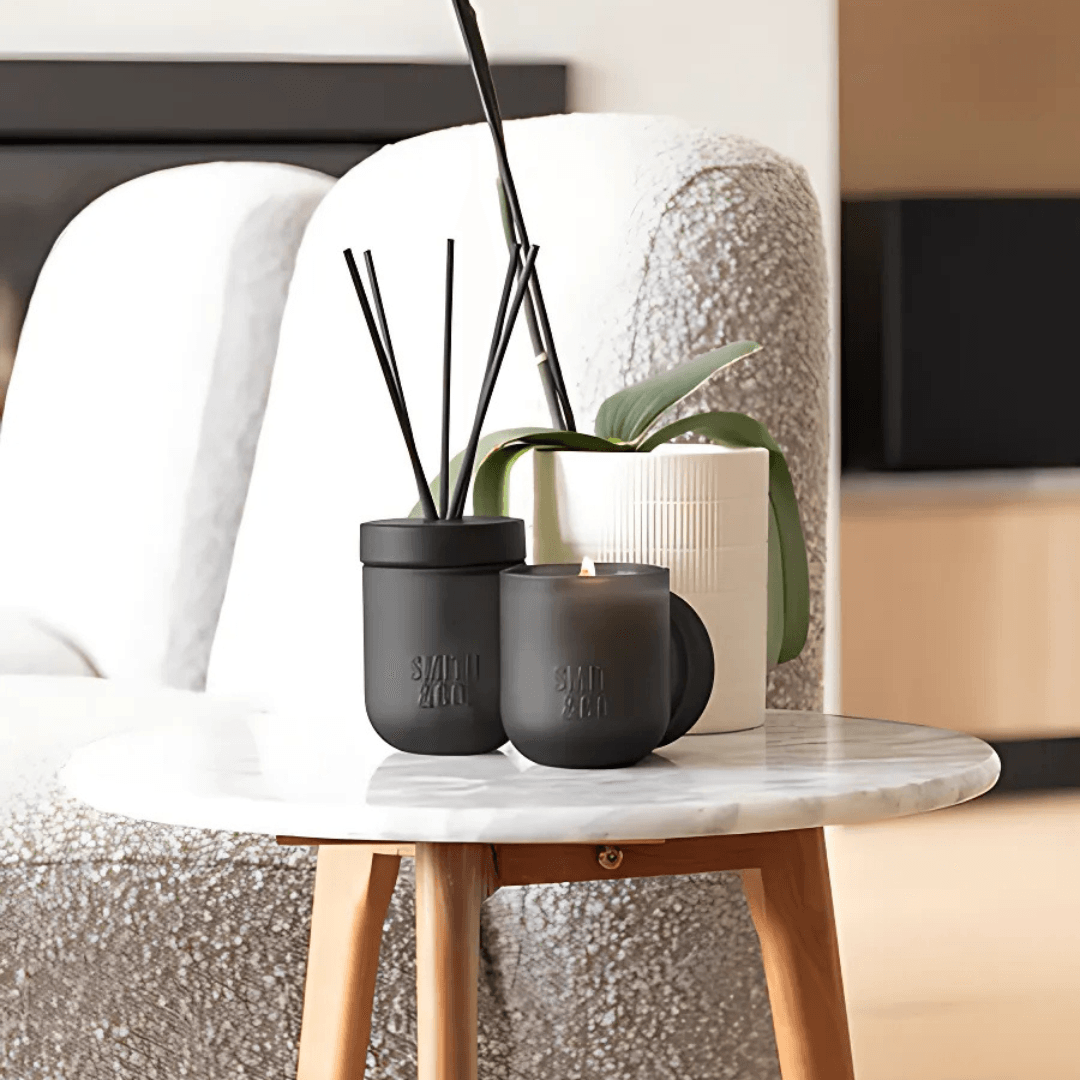 Reed Diffuser - The Aromatherapy Co. - The Aromatherapy Co. Smith & Co. Diffuser Tabac & Cedar Wood 200mL - The Gift Company