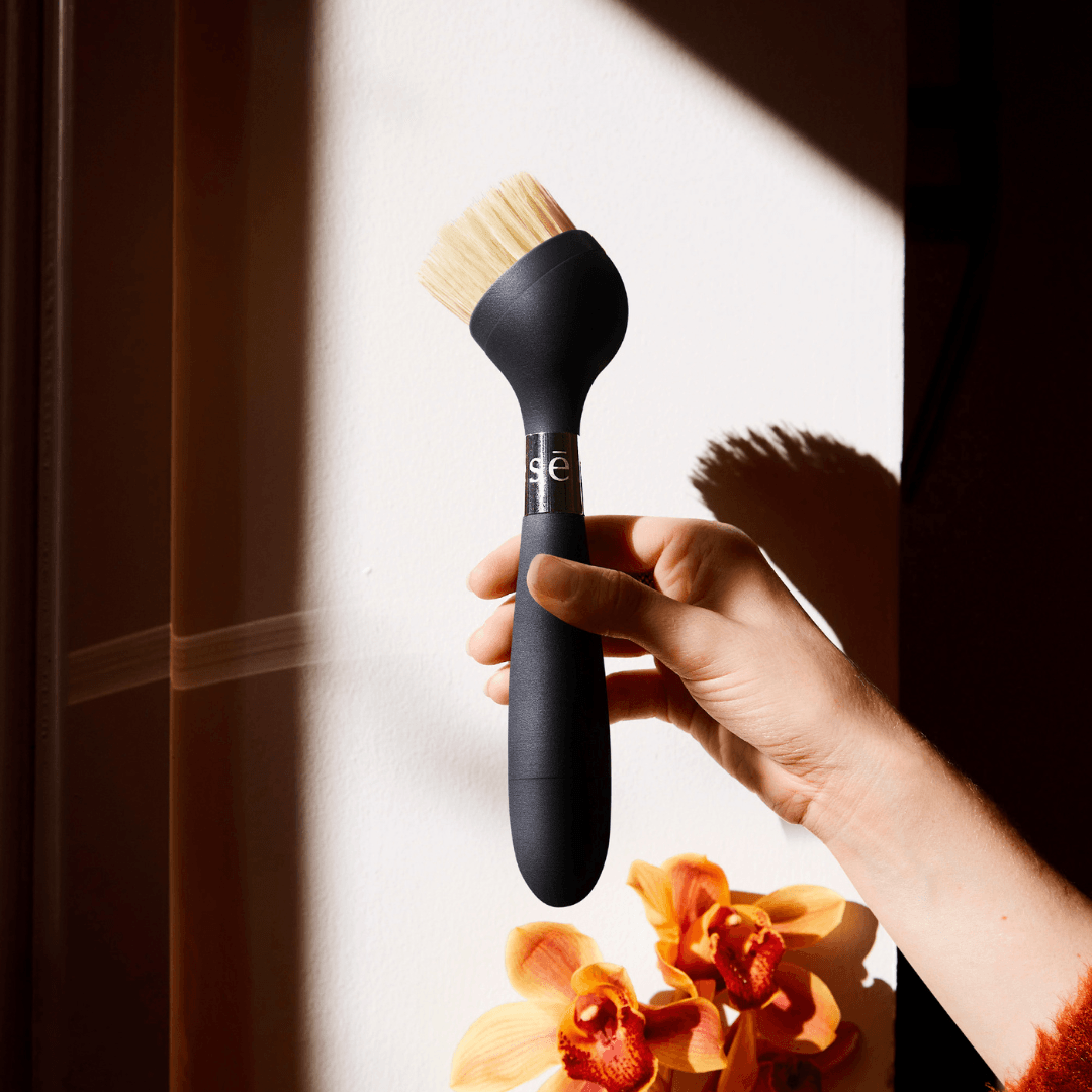Scrub Brushes - Yeseco - Yeseco The One Brush - Black - The Gift Company