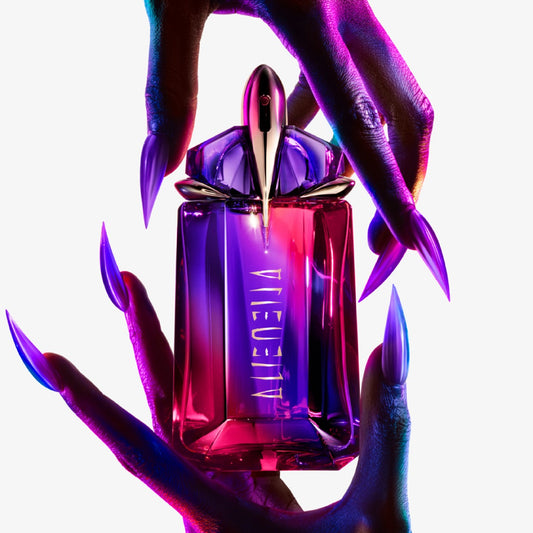 Mugler Alien Hypersense Eau de Parfum Refillable 90mL lifestyle image