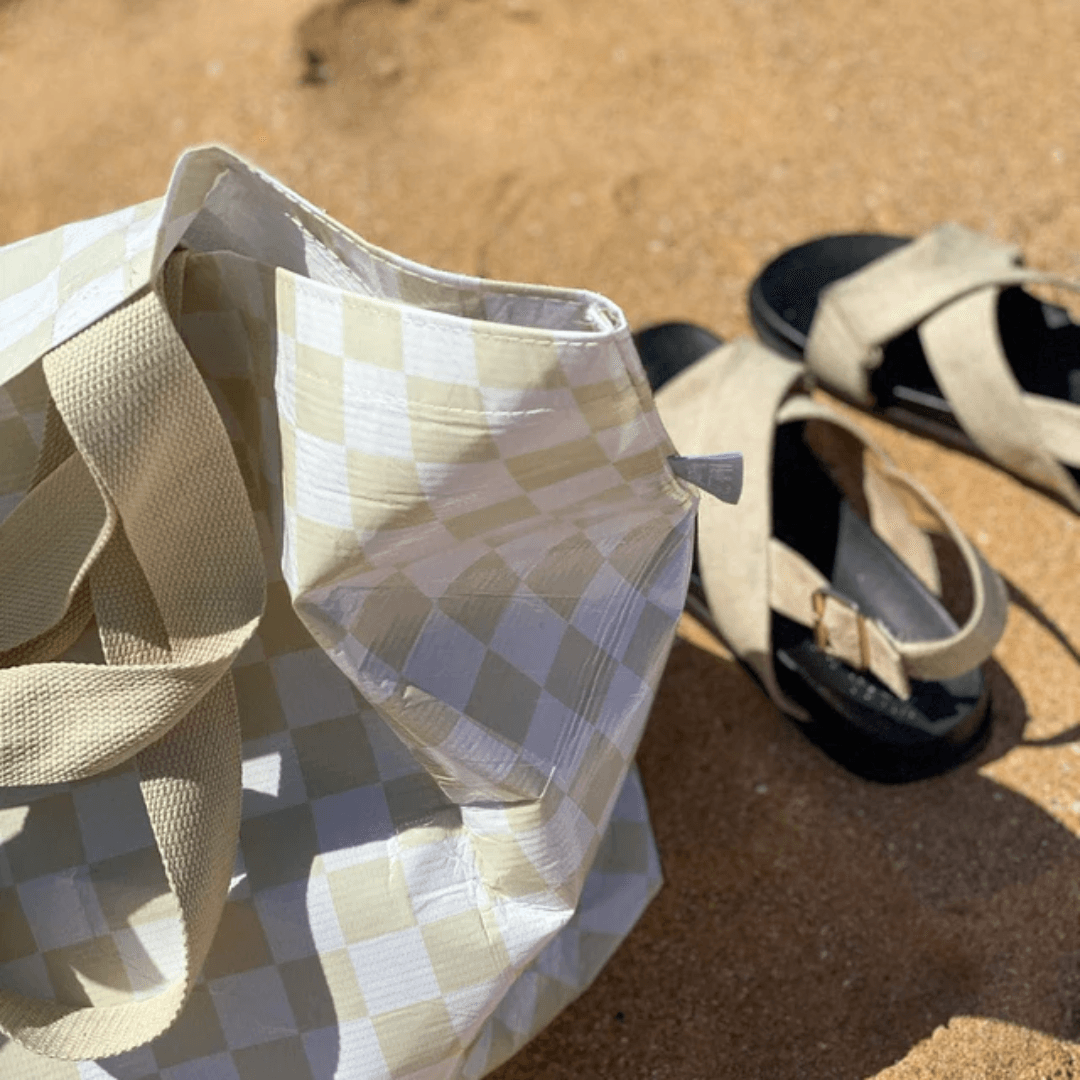 {{ product.product_type }} - {{ product.vendor }} - Hello Weekend - The Gift Company