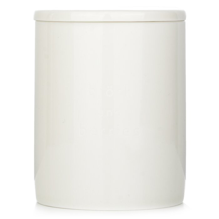 Björk & Berries Never Spring Scented Candle 240g - product view 3