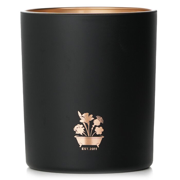 Noble Isle Fireside Scented Candle 200g - product view 2