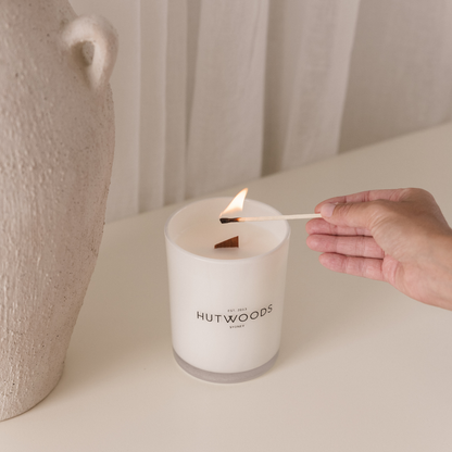 Hutwoods Coconut & Lime Candle Large 100+ Hours Burn Time lifestyle image 3