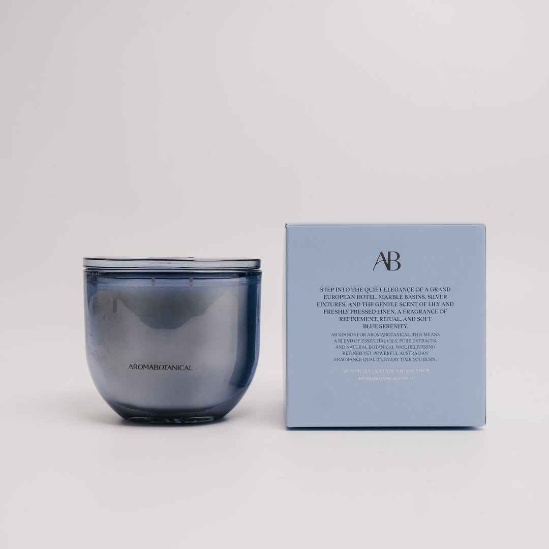 Aromabotanical Powder Room – Fresh Linen & Lily Scented Candle 400g