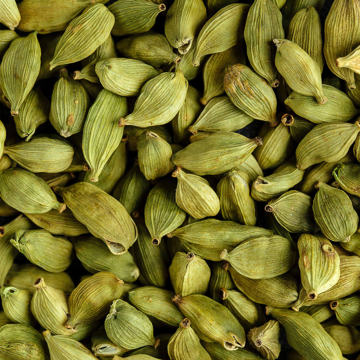 Floris Mulberry Fig lifestyle image - cardamom