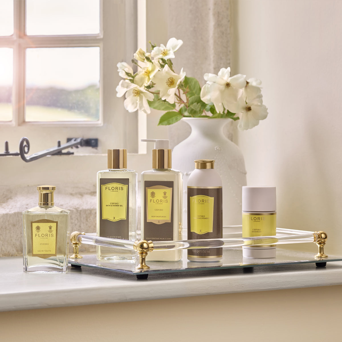 Floris Cefiro Eau De Toilette Spray 50ml/1.7oz - lifestyle