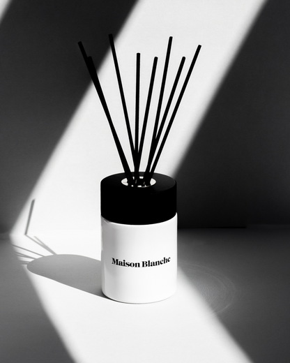 Maison Blanche 001 Cotton & Chamomile Reed Diffuser 125mL – official Maison Blanche product image 6