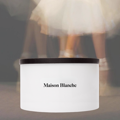 Maison Blanche 008 Peony & Peppercorn Deluxe Candle 800g – official Maison Blanche product image 3