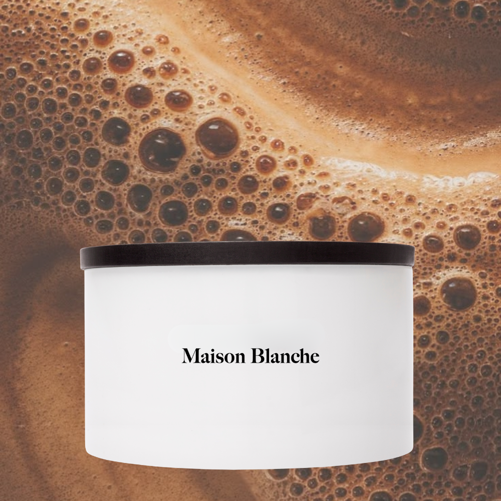 Maison Blanche 013 Espresso & Almond Deluxe Candle 800g – official Maison Blanche product image 3
