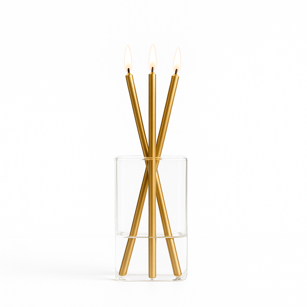 Everlasting Candle Co Jervis Signature Set - Clear Vase & Gold Candle Sticks