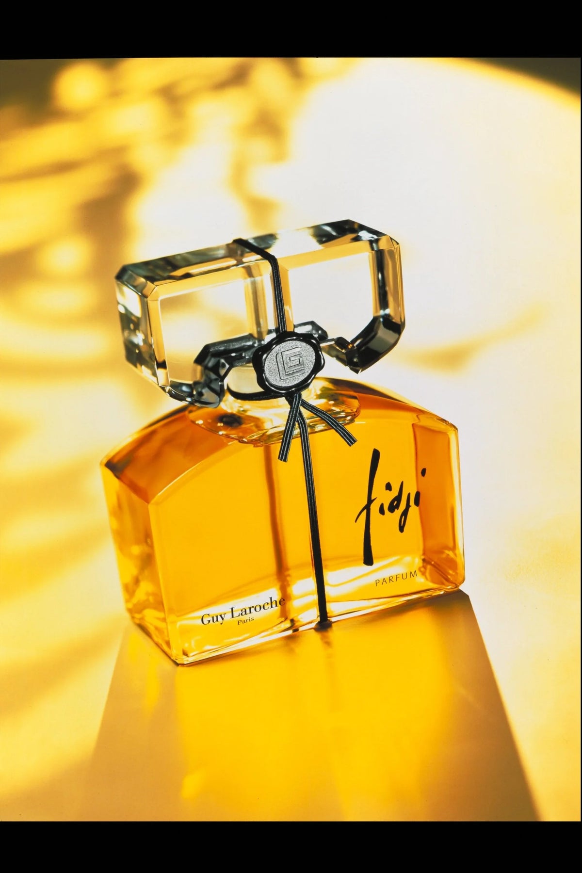 Guy Laroche Fidji - official brand imagery