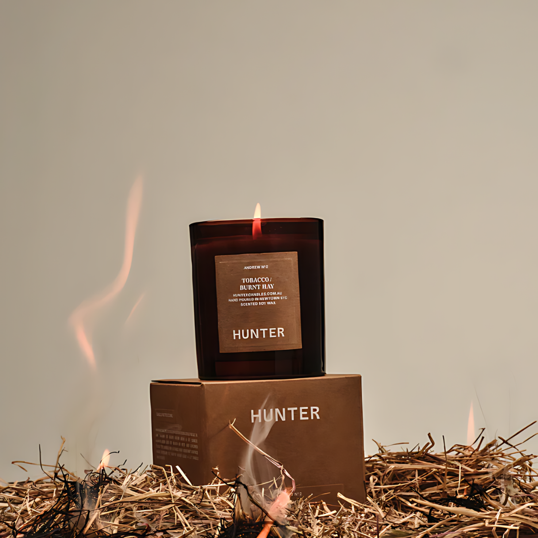 Hunter Tobacco，Burnt Hay 大豆蜡烛 - Andrew