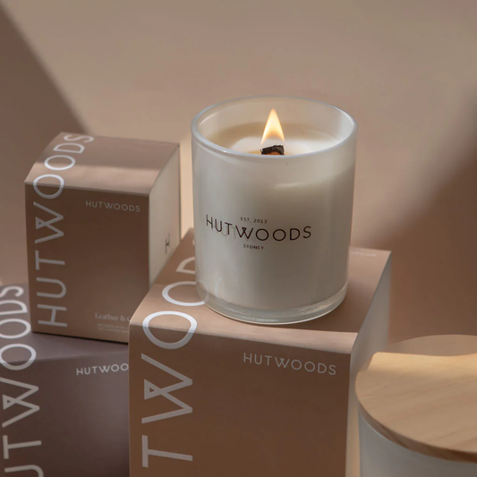 Hutwoods Tobacco Leaf & Amber Large Candle 500g & Reed Diffuser 200mL Bundle