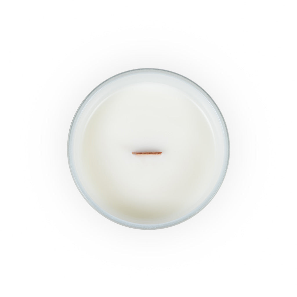 Hutwoods Coconut & Lime Candle Large 100+ Hours Burn Time lifestyle image 2