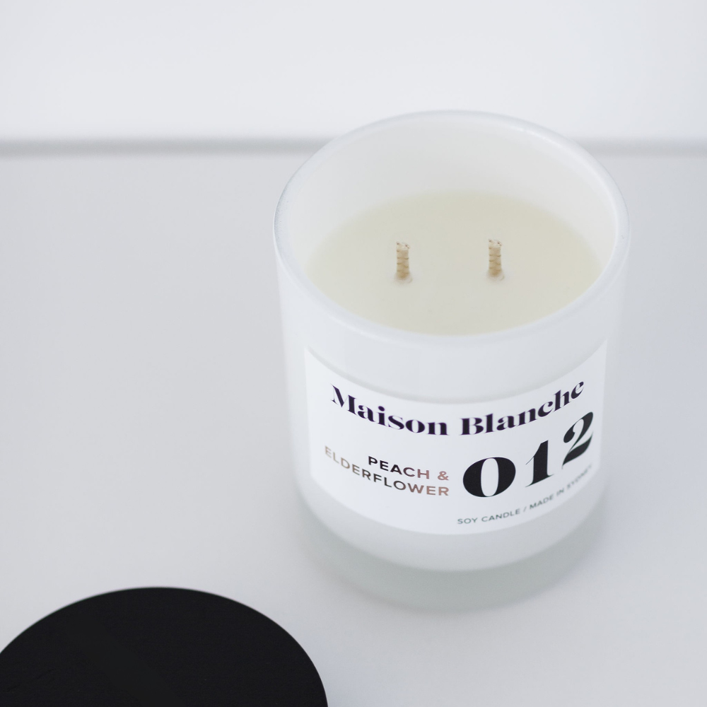 Maison Blanche 012 Peach & Elderflower Large Candle 400g – official Maison Blanche product image 4