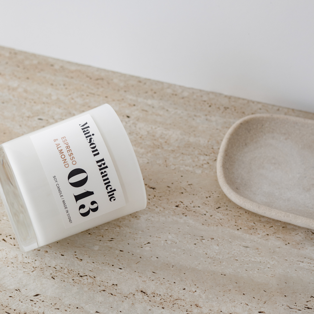 Maison Blanche 013 Espresso & Almond Large Candle 400g – official Maison Blanche product image 6