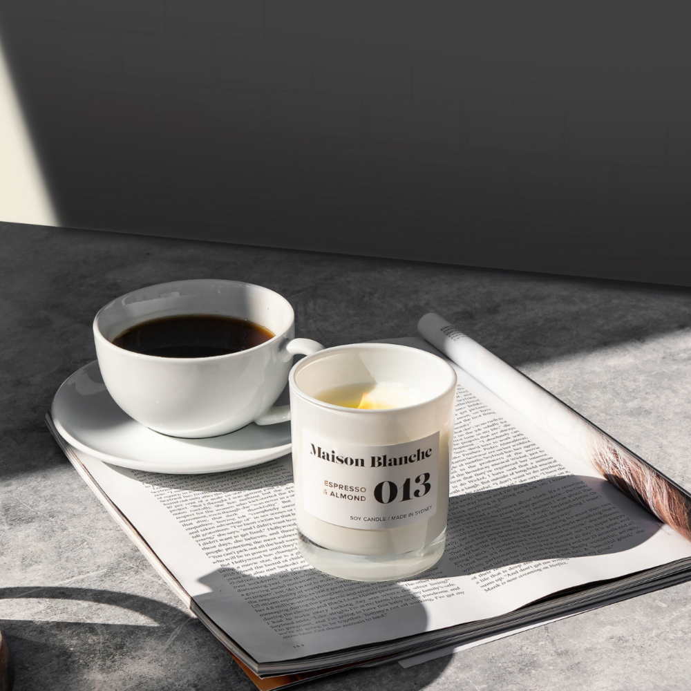 Maison Blanche 013 Espresso & Almond Large Candle 400g – official Maison Blanche product image 3