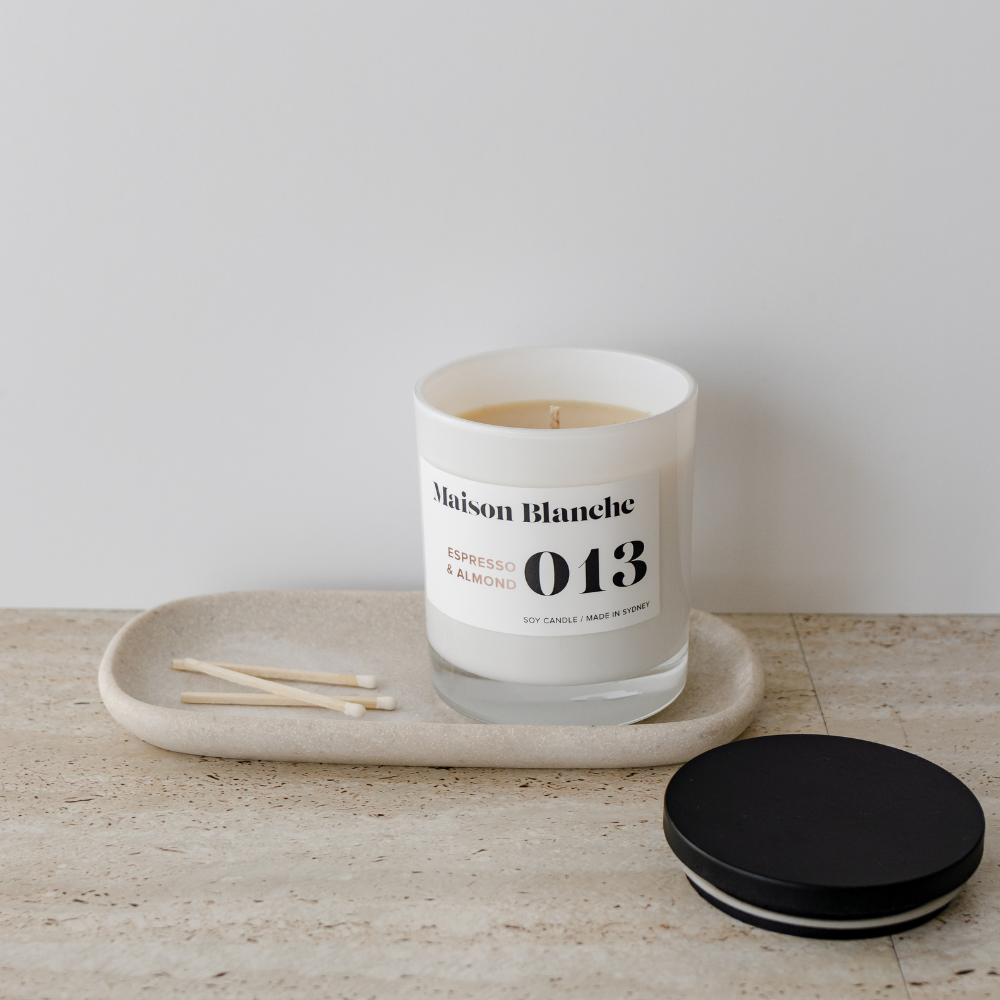 Maison Blanche 013 Espresso & Almond Large Candle 400g – official Maison Blanche product image 5