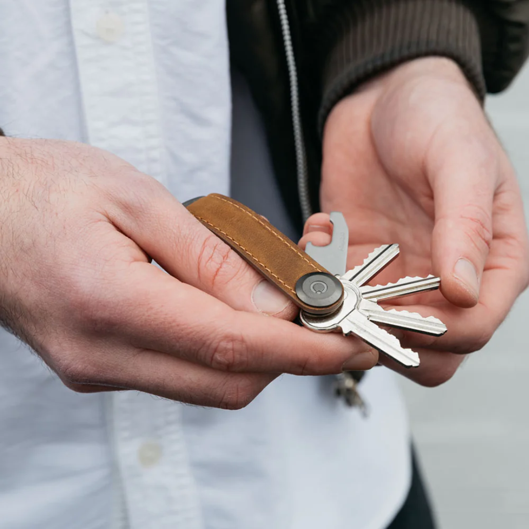 Orbitkey - Key Organiser Crazy-Horse Chestnut Brown with Brown Stitching