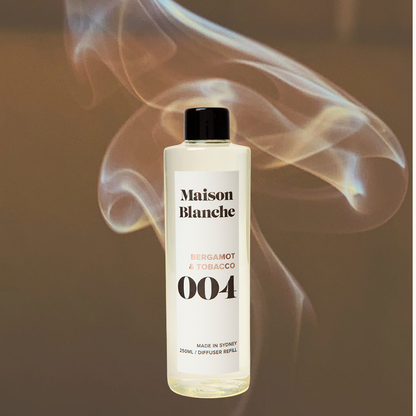 Maison Blanche 004 Bergamot & Tobacco Diffuser Refill 250mL – official Maison Blanche product image 3