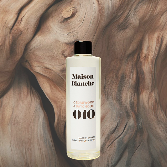 Maison Blanche 010 Cedarwood & Patchouli Diffuser Refill 250mL – official Maison Blanche product image 3