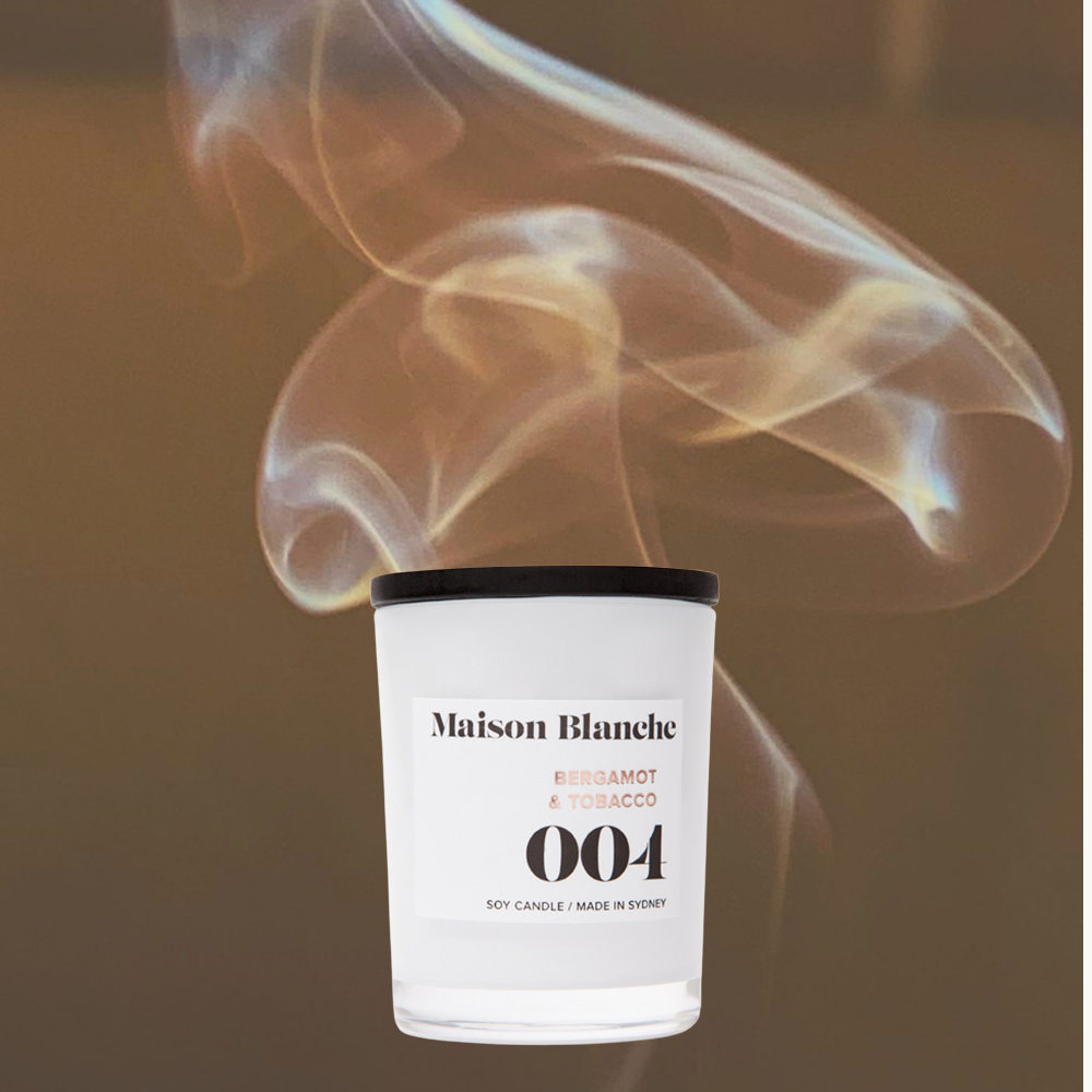 Maison Blanche 004 Bergamot & Tobacco Petite Candle 60g – official Maison Blanche product image 3