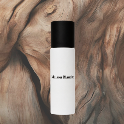 Maison Blanche 010 Cedarwood & Patchouli Room & Linen Spray 125mL – official Maison Blanche product image 3