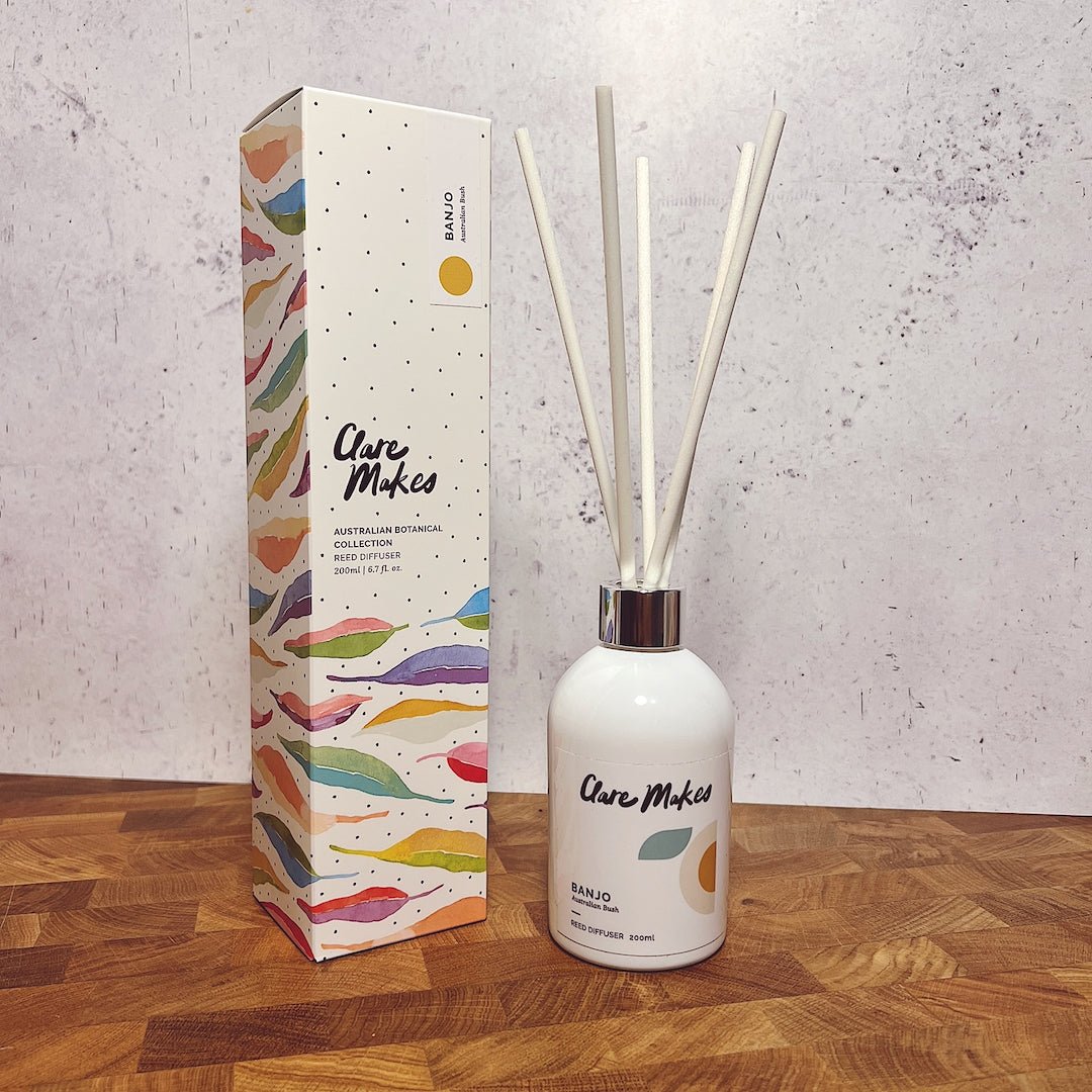 Clare Makes Banjo Australian Bush Medium Candle 180g – Clare Makes product and lifestyle image 13