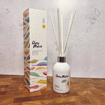 Clare Makes Banjo Australian Bush Medium Candle 180g – Clare Makes product and lifestyle image 13