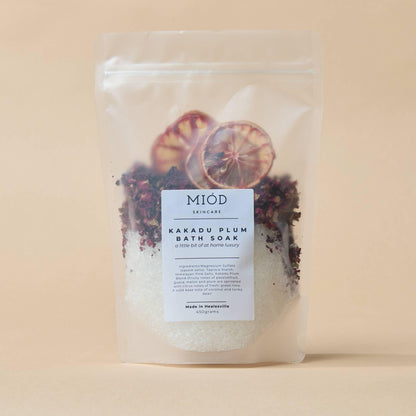 Bath Salts - Miod Skincare - Miod Skincare Kakadu Plum Bath Salts: Large 450g - The Gift Company