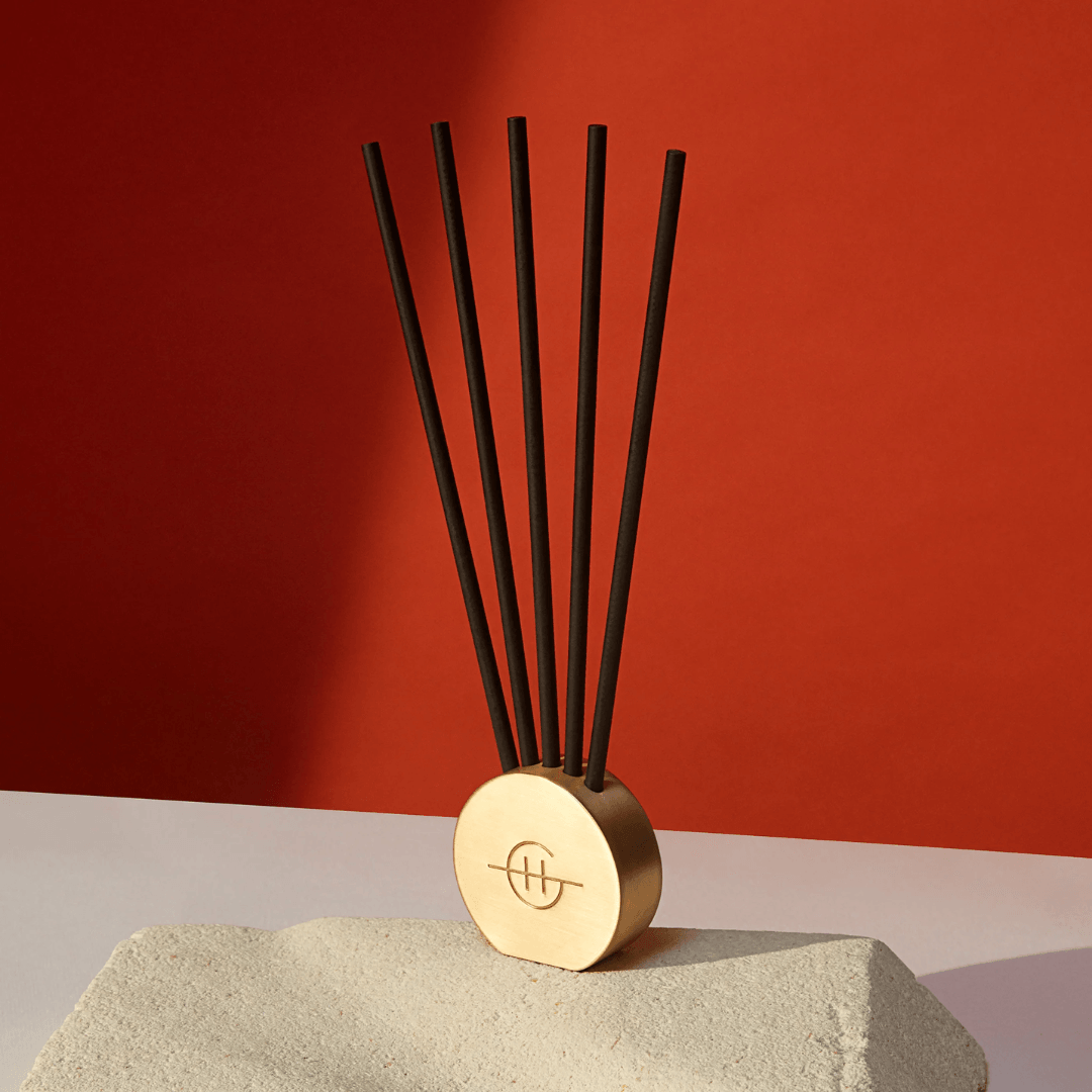 Bundle - Glasshouse - Glasshouse Fragrances The Hamptons Signature Bundle - Candle, Diffuser, Stems & Stand (worth $150) - The Gift Company