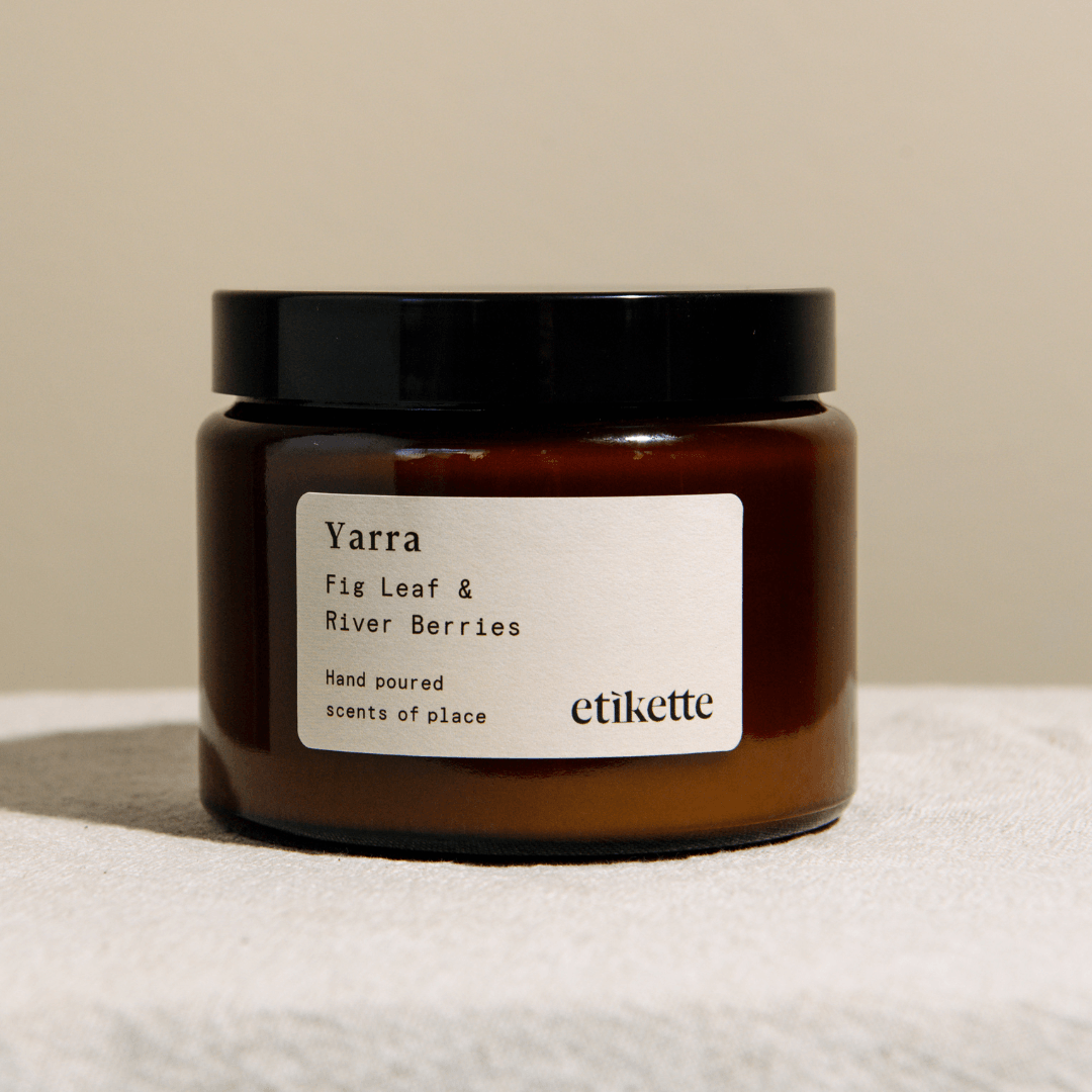 Candle - Etikette - Etikette Fig Leaf & River Berries Soy Candle 500g - The Gift Company