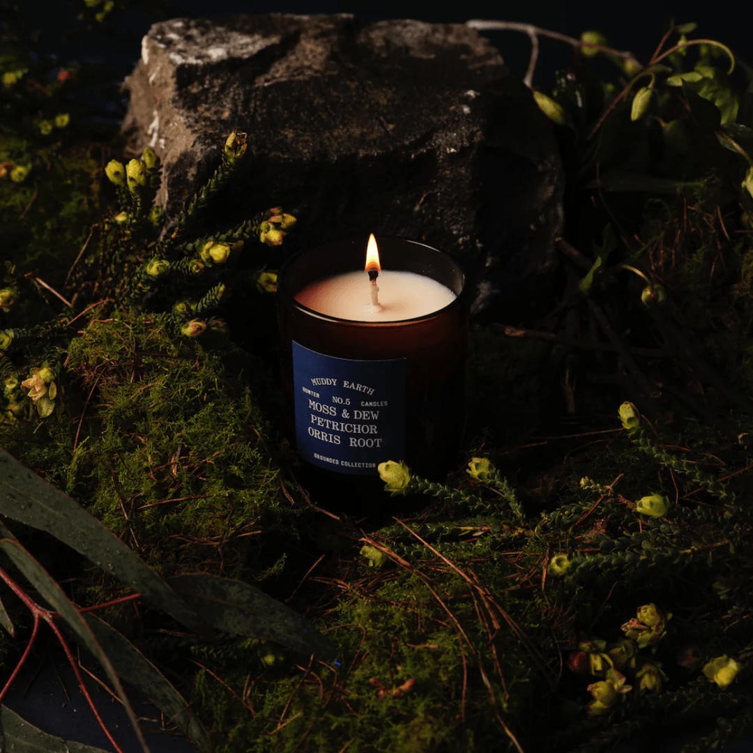 Candle - Hunter - Hunter NO. 5 MUDDY EARTH Petrichor, Moss & Dew, Orris Root 300g - The Gift Company