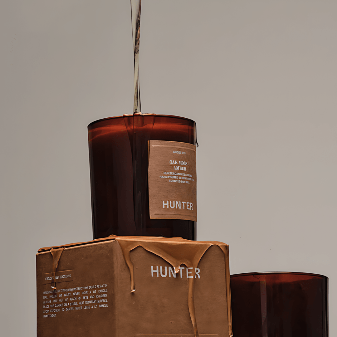 Candle - Hunter - Hunter Oak Moss, Amber Soy Candle Angus - The Gift Company